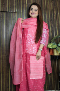 South Cotton Suit Set with  Highlighted Neckline