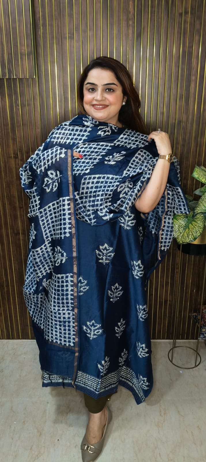 Elegant Maheshwari Suit with Kantha work Detailing