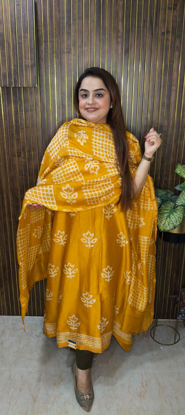 Elegant Maheshwari Suit with Kantha work Detailing