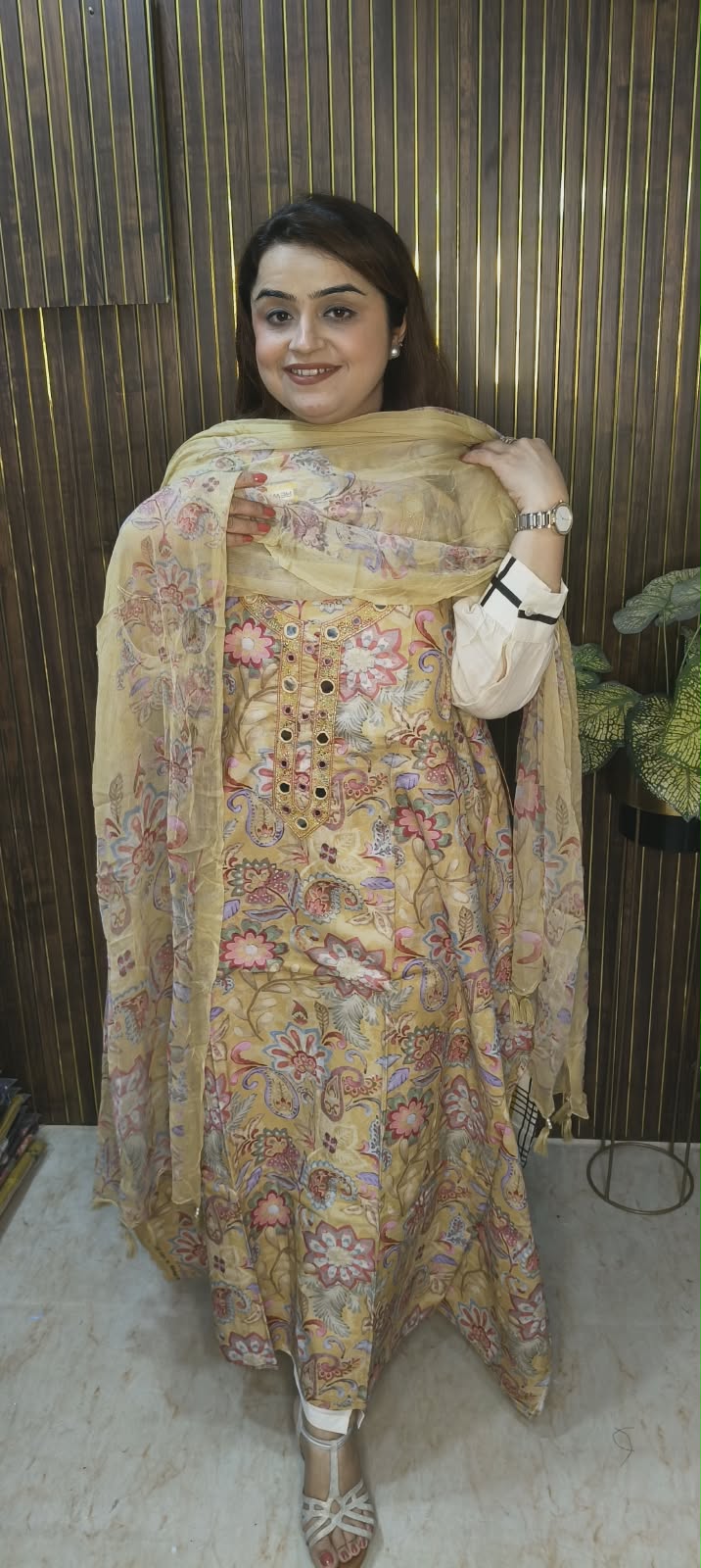 FLORAL PRINT COTTON SUIT WITH CHIFFON DUPATTA
