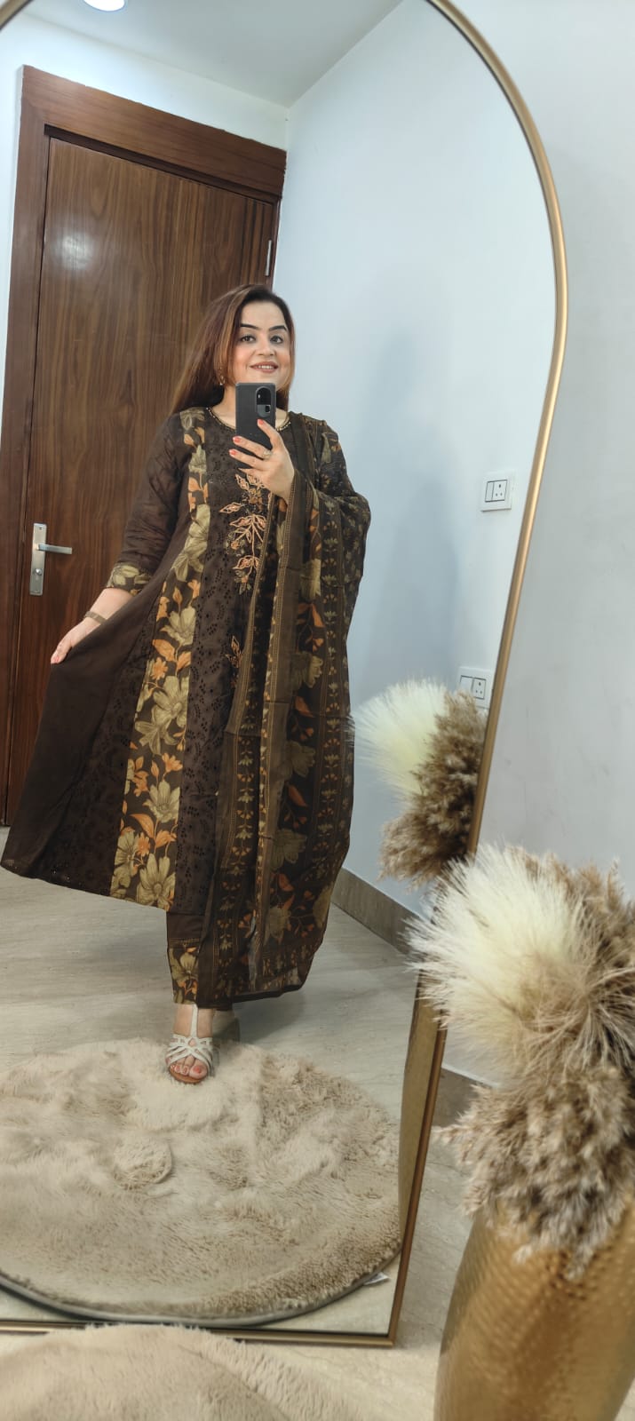 BOLD AND BEAUTIFUL CHIKAN ANARKALI COTTON KURTI SET