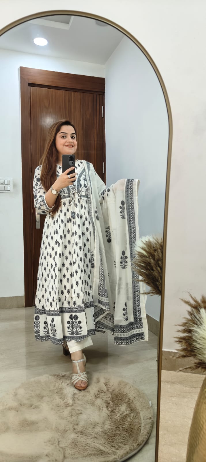 ELEGANT WHITE COTTON ANARKALI KURTI SET