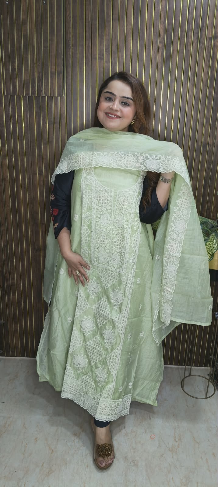 ELEGENT MUL COTTON IN PASTEL SHADES