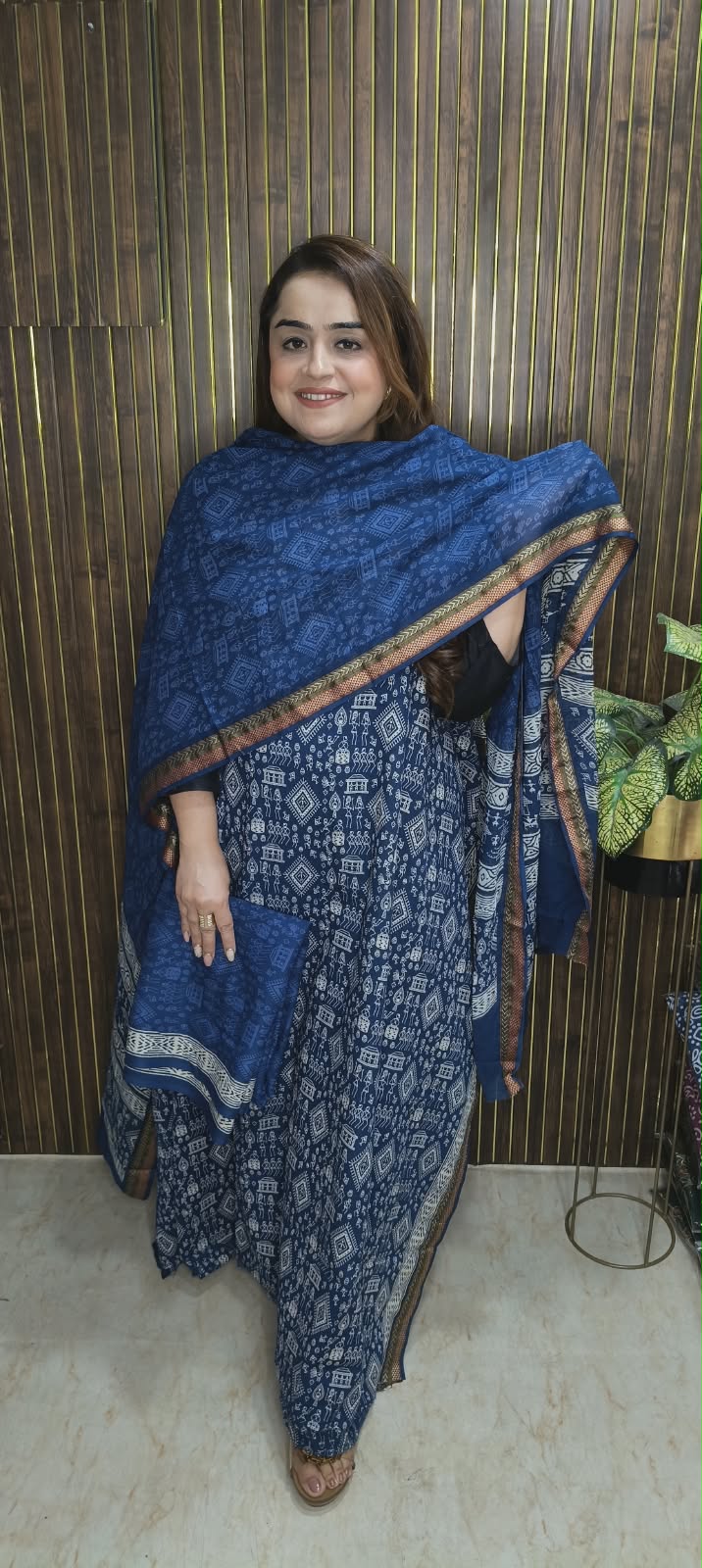 COMFORTABLE BLUE VARLI DESIGNS