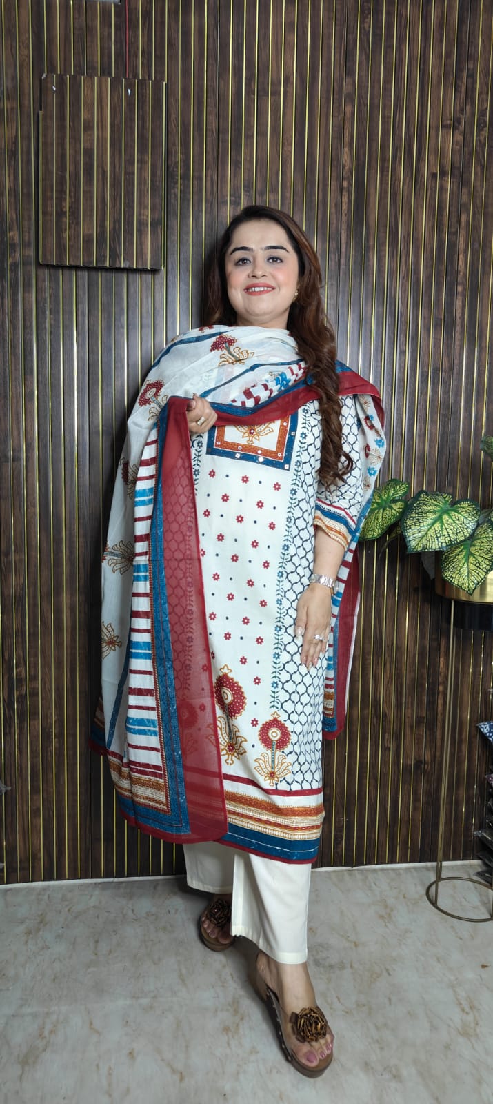 Ivory Breeze Cotton Kurti Set – Elegant 3-Piece
