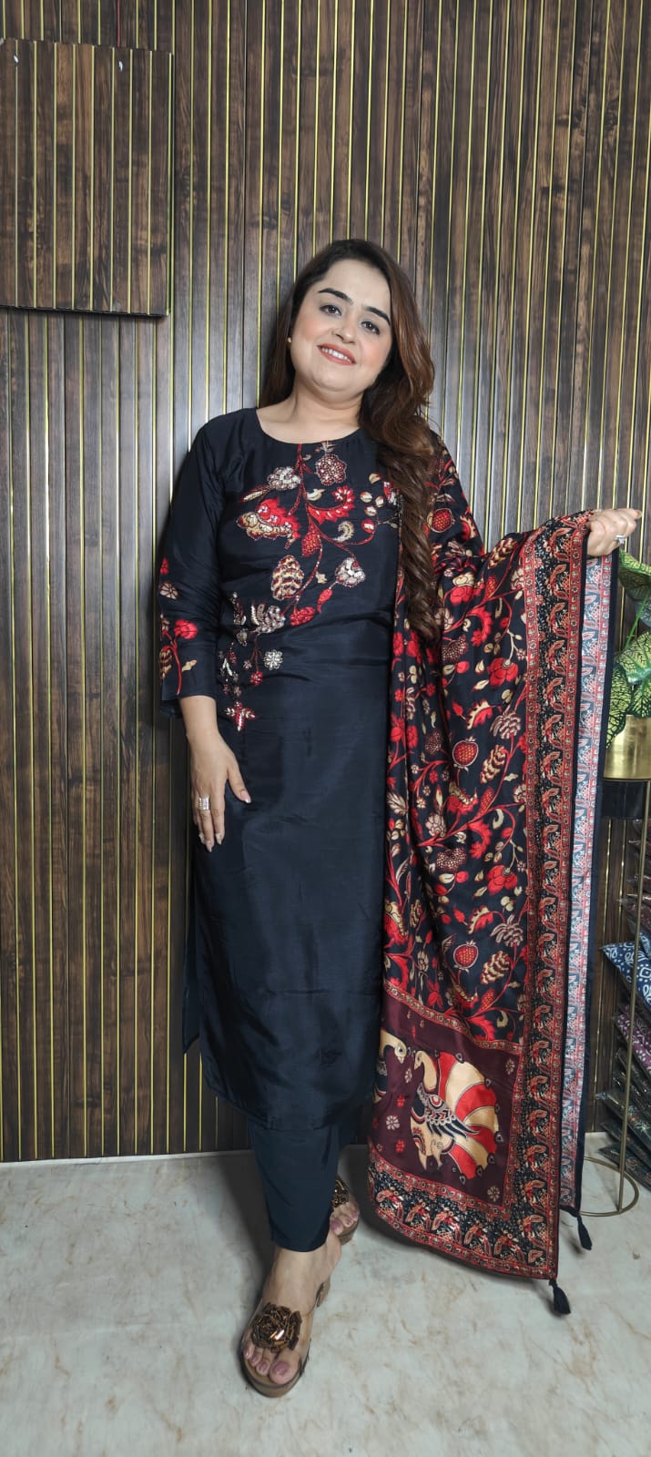 Black Beauty Royal Muslin Kurti Set