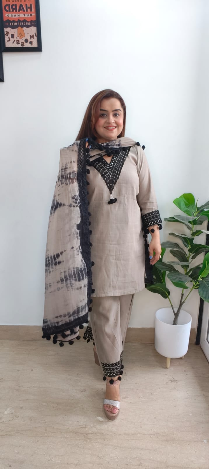 Grey Wettingan Thread & Mirror Work Kurti Set with Tie & Dye Chiffon Dupatta ✨🩶