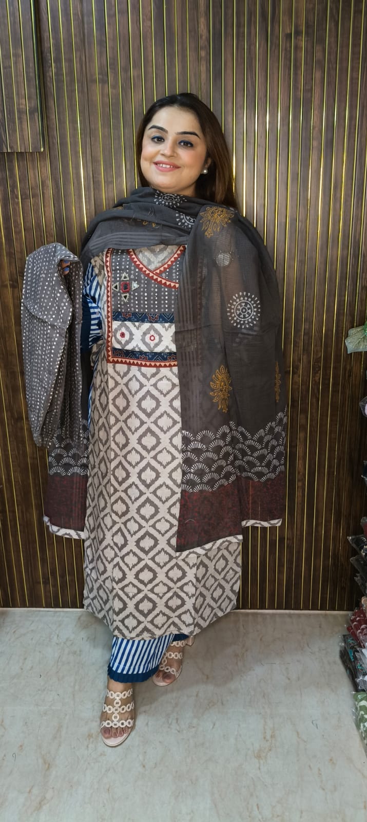 "Angarakha Elegance Ready-Made Suit Set