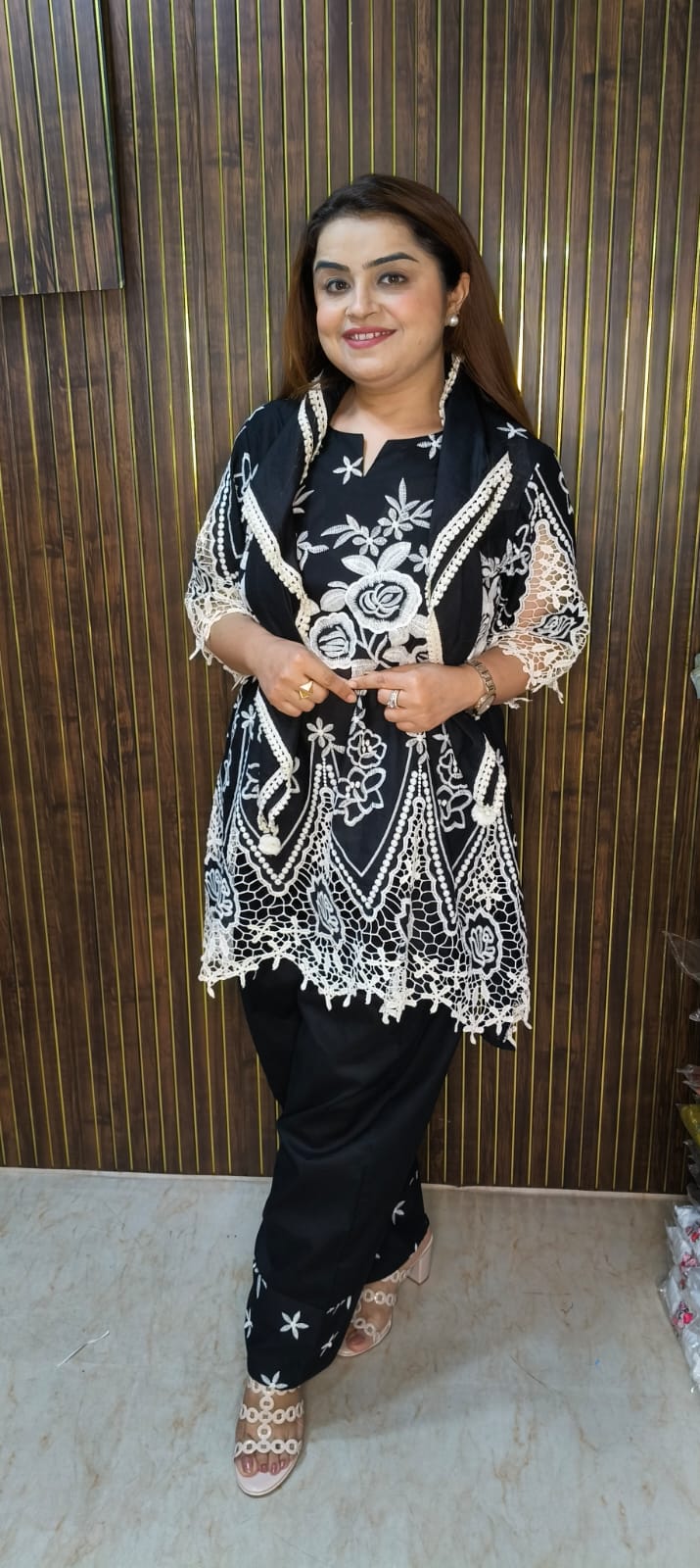 Royal Farshi vibes, timeless elegance!