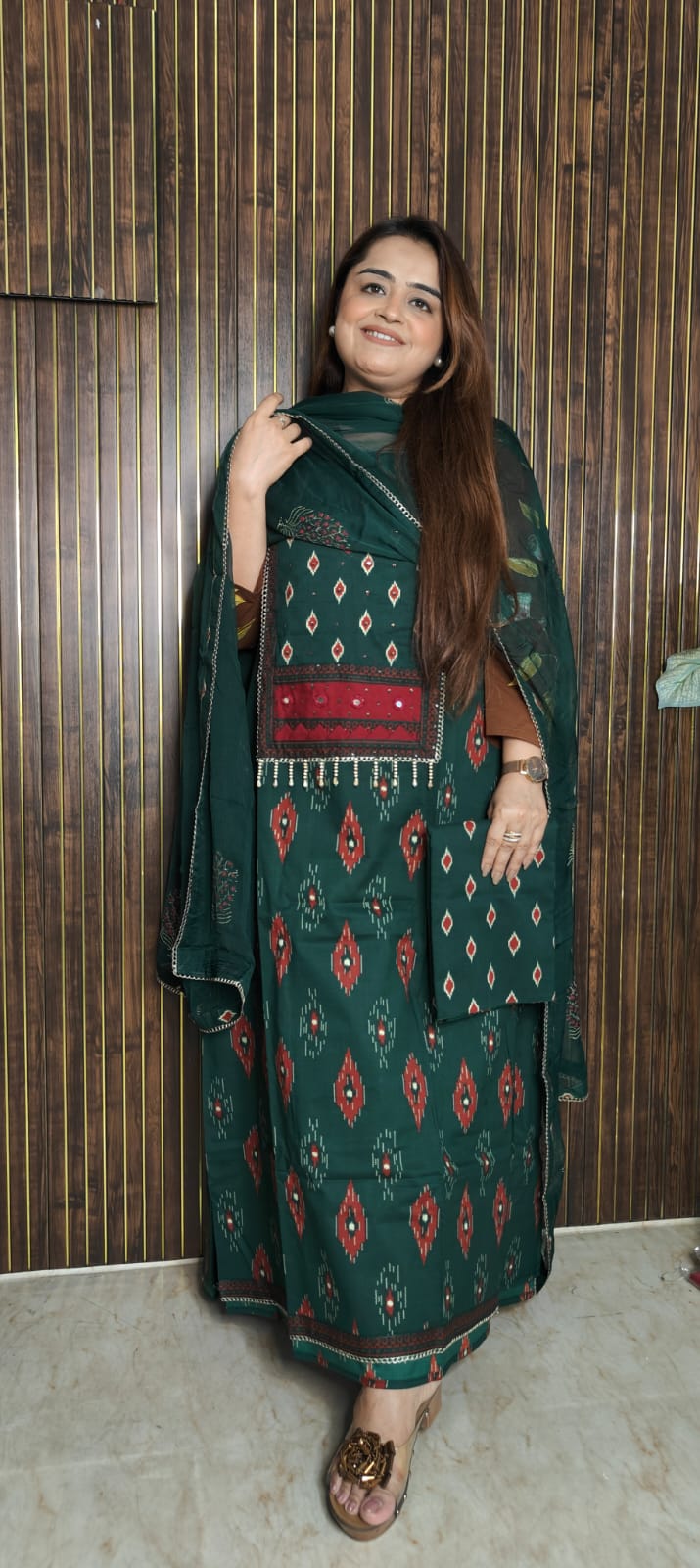 Premium Green Cotton Suit Set with Chiffon Dupatta