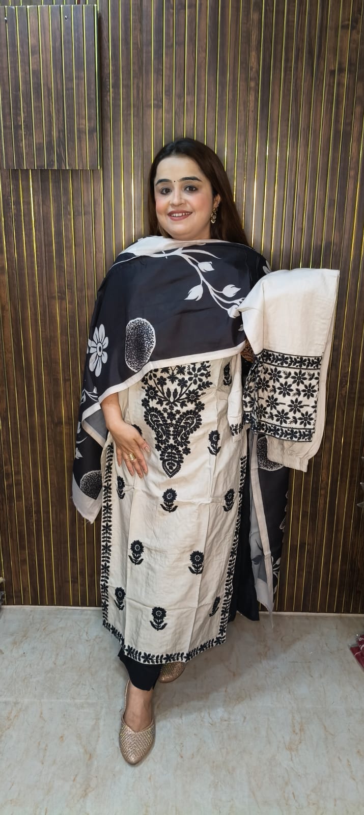 Black & Beige Embroidered Readymade Kurti Set