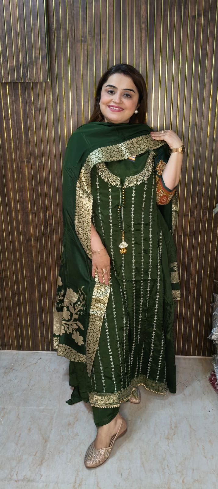 Premium Chinon Suit with Rich Banarasi Dupatta – Available in Two Elegant Colours ✨