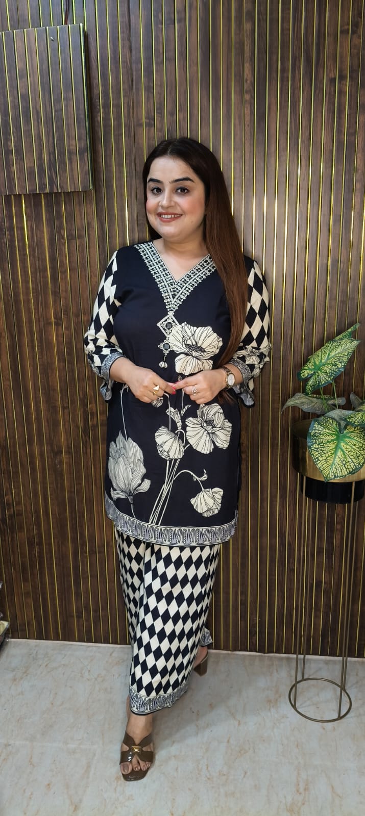 Chic Black & White Co-ord Set ✨🌸 Stylish Farshi Salwar