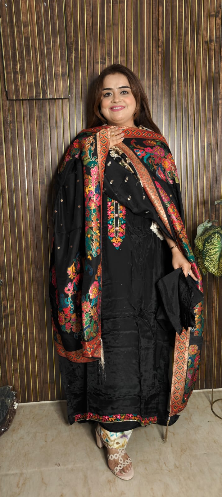 Black Silk Royale – Jamdani Banarasi