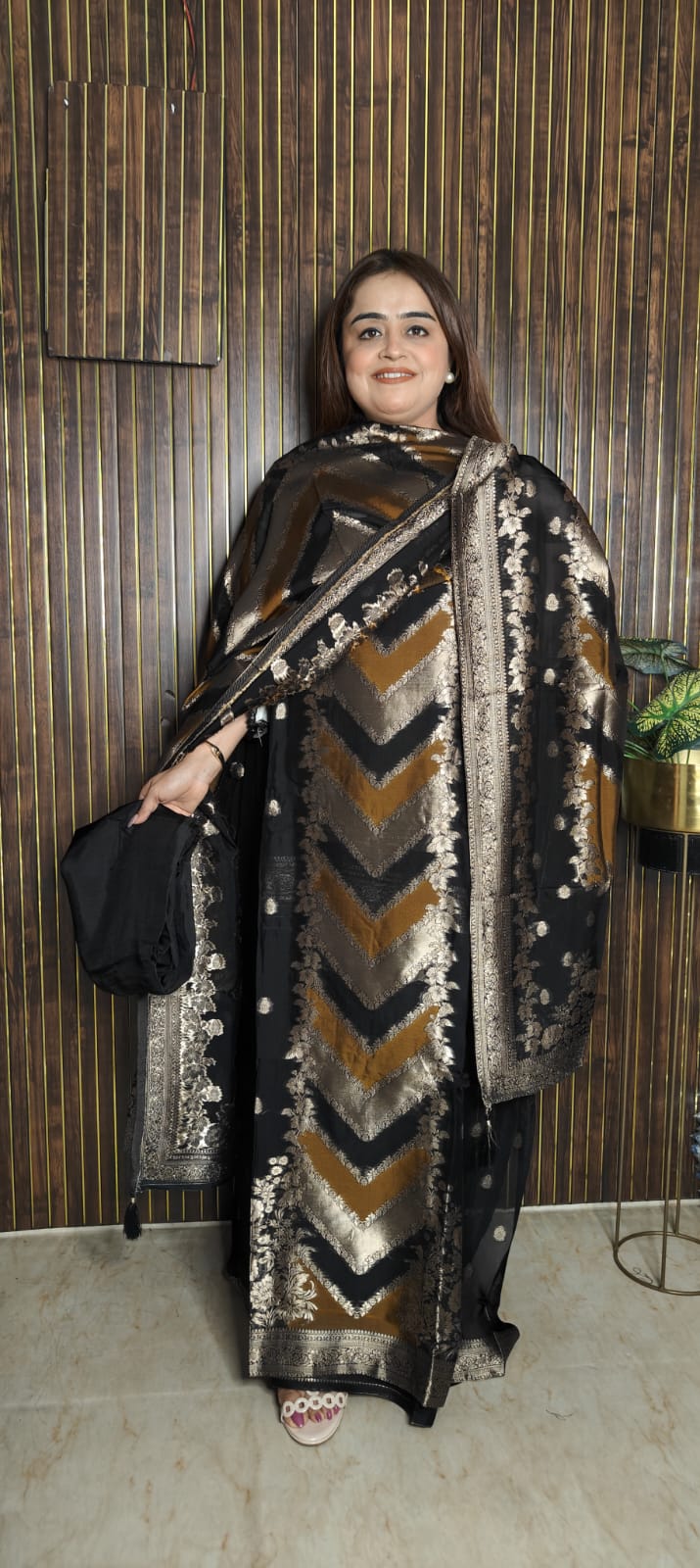 Black Banarasi, But Make It Festive