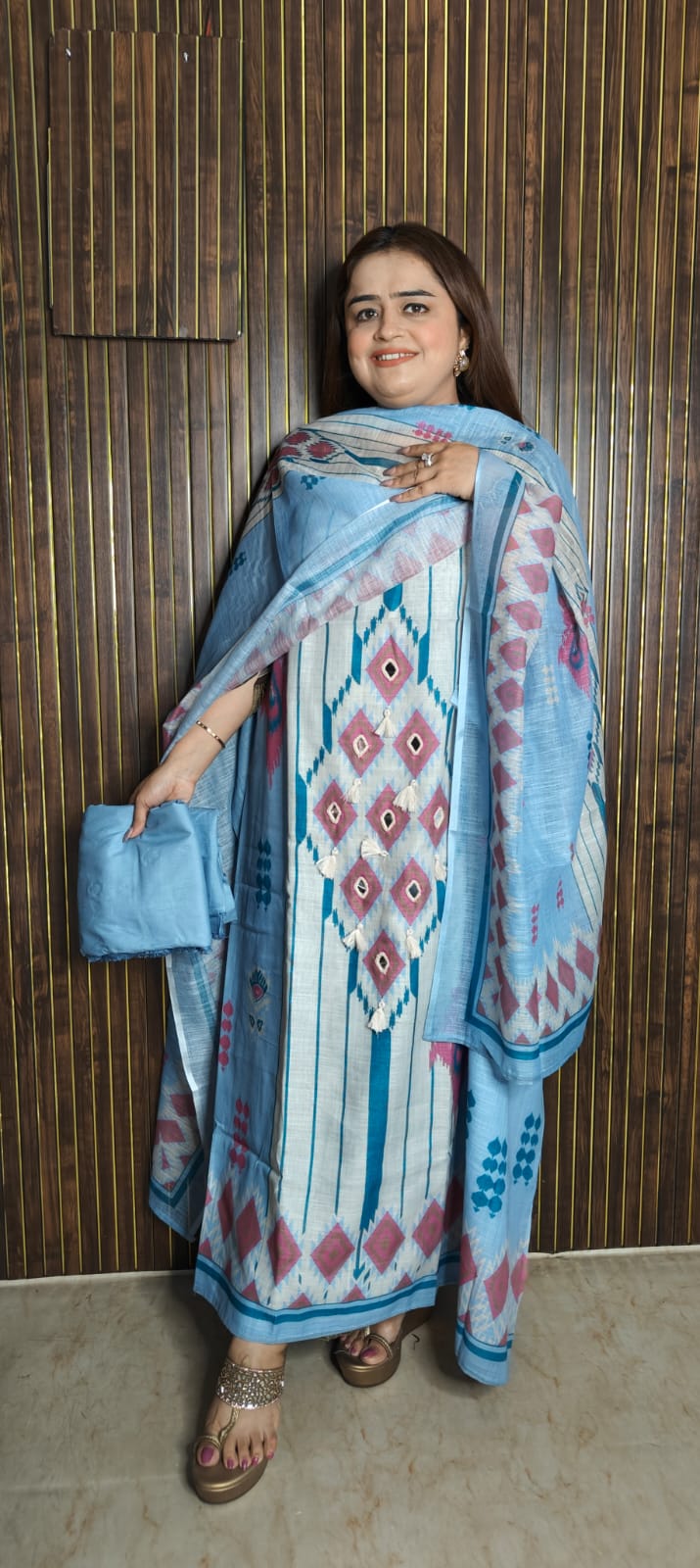 Linen Love, Easy on the Pocket! 💙🩷