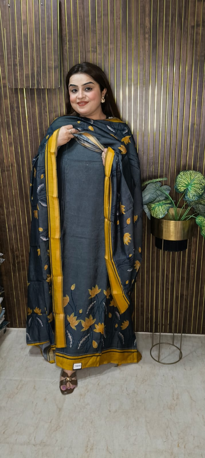 ✨ Maheshwari Elegance — Tradition Woven in Style ✨