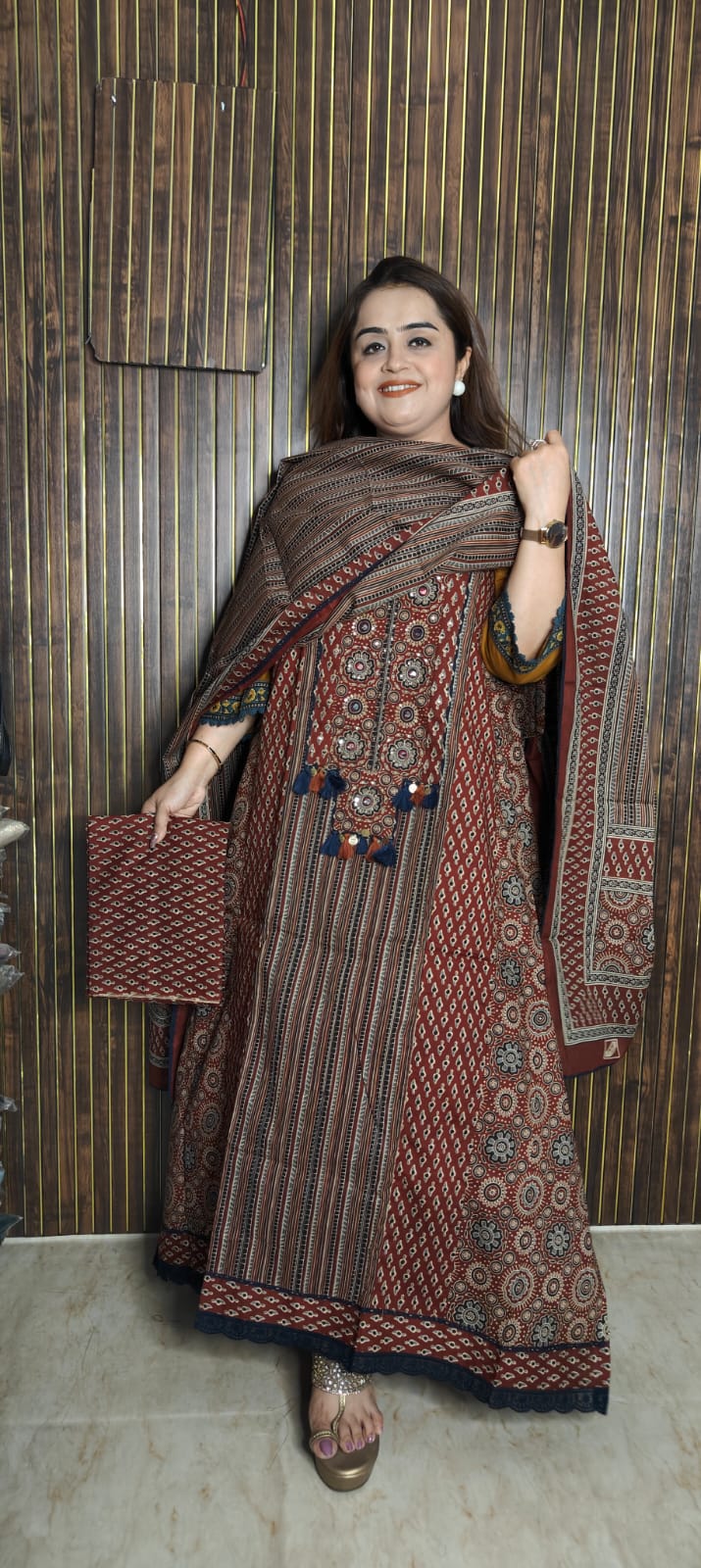 Ajrak All Day, Elegance Always