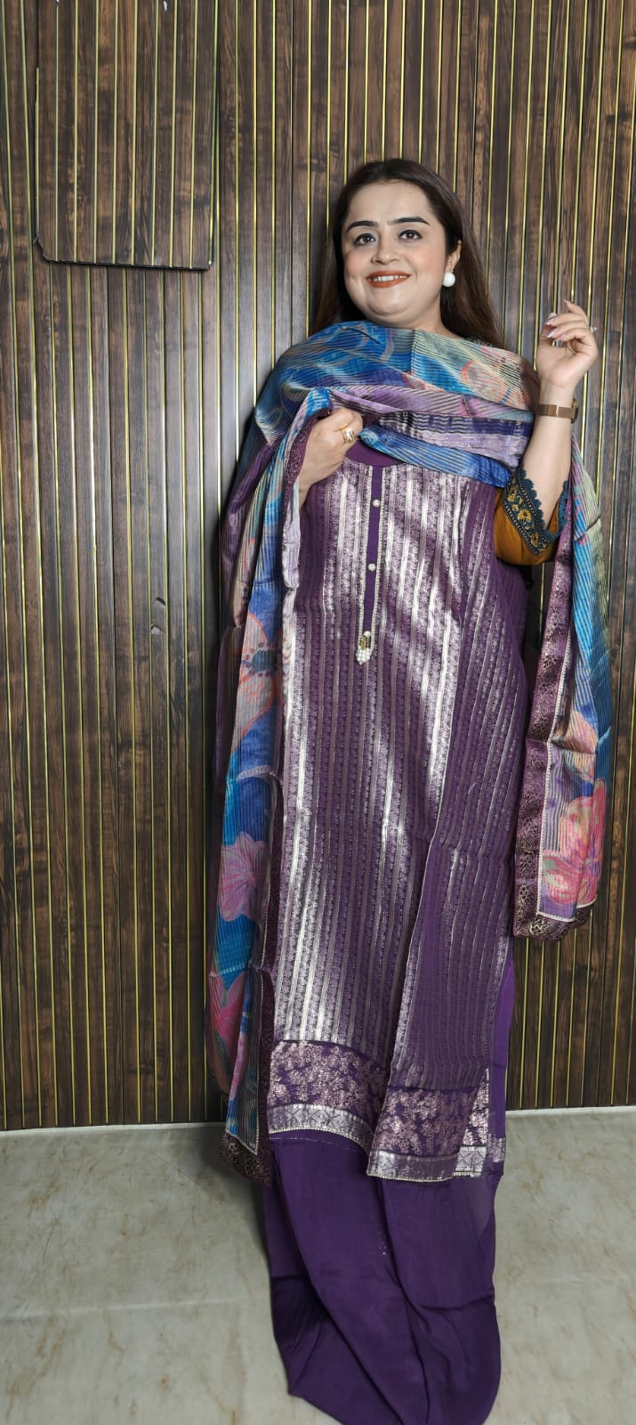 Banarasi Royalty, Modern Twist! ✨