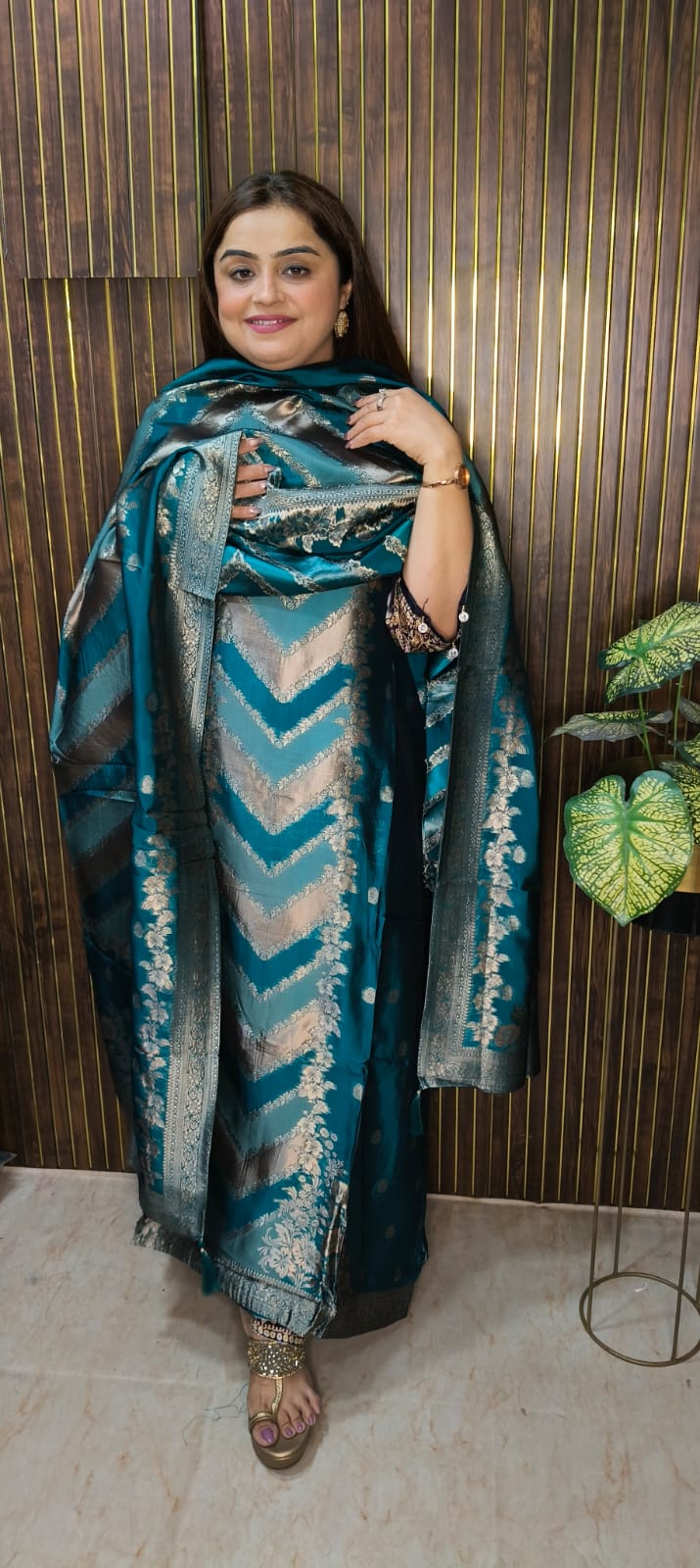 Royal Teal Blue Kanjivaram Elegance ✨