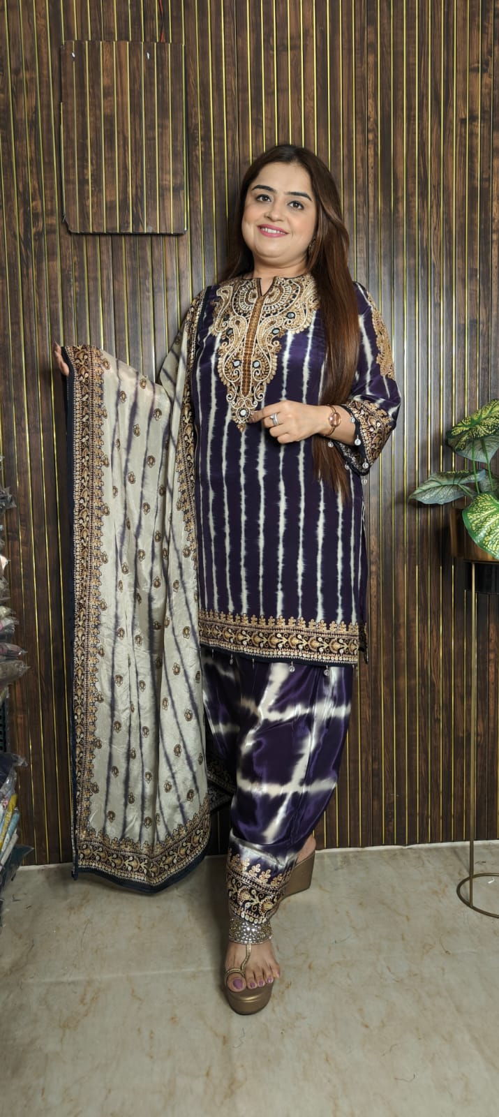Purple Glam, Farshi Charm! ✨