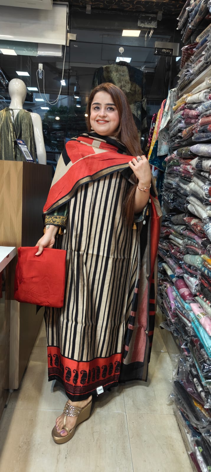 Beige Striped Maheshwari Suit Set with Geometric Print Dupatta