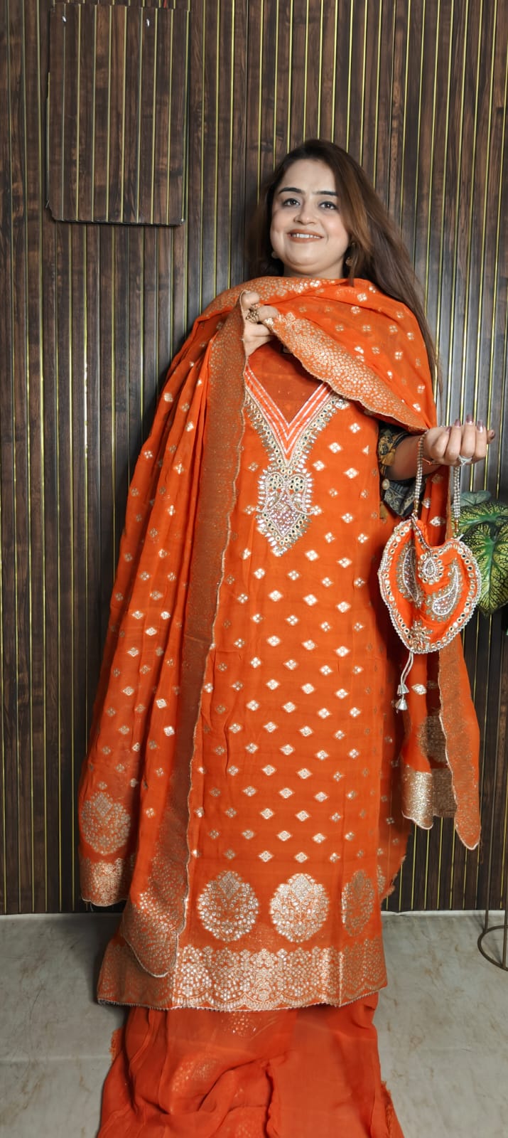 Banarasi Georgette Glam – Festive Special ✨