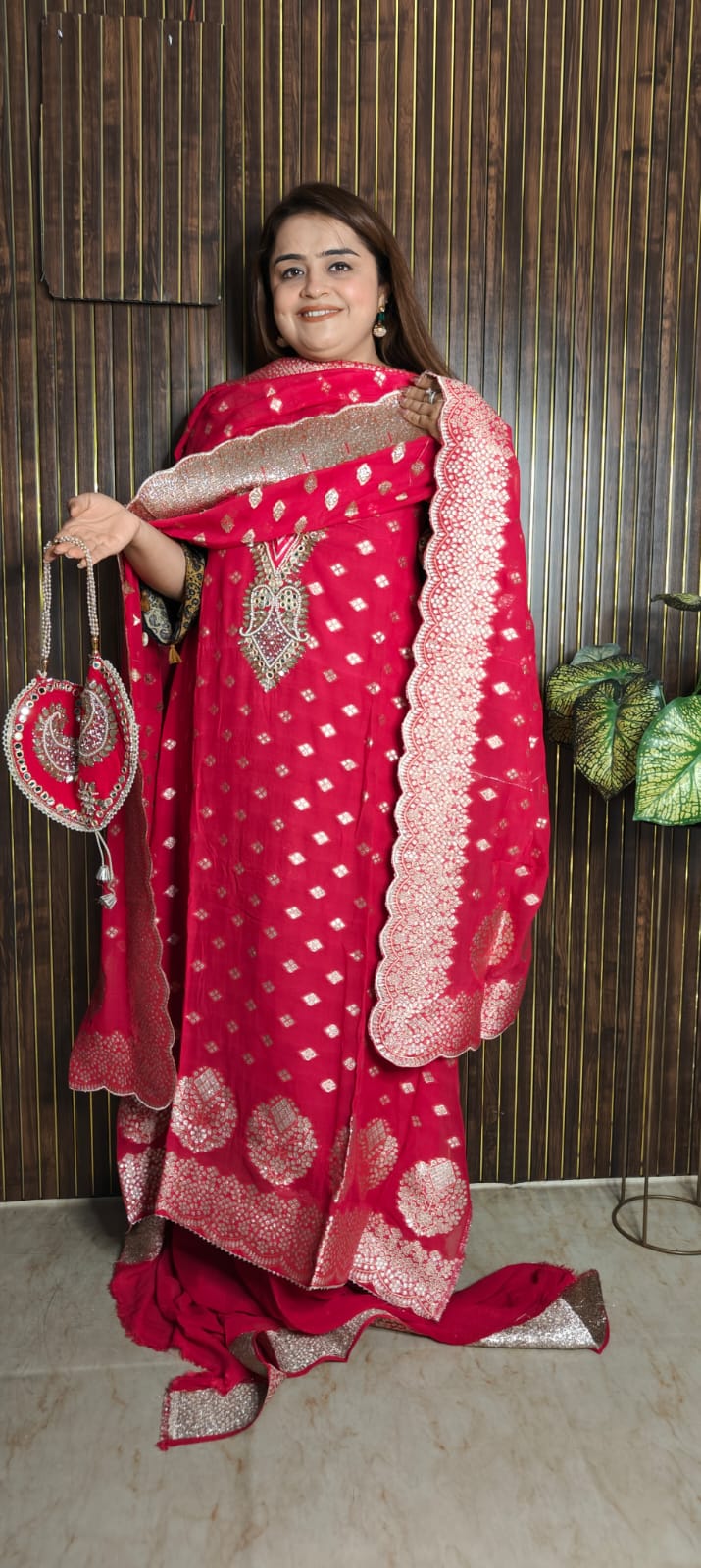 Banarasi Georgette Glam – Festive Special ✨