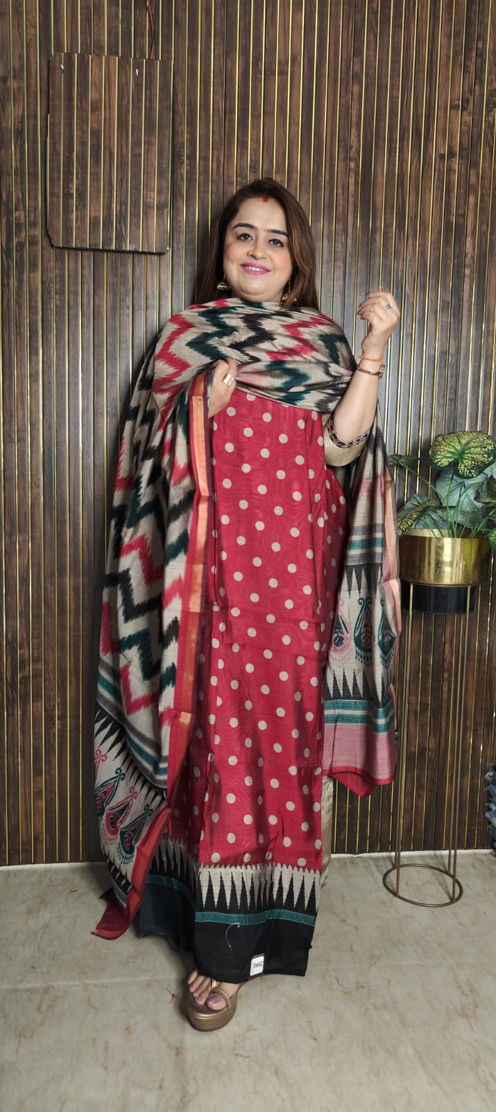 Polka & Zigzag Magic – Maheshwari Ikat Elegance 💖