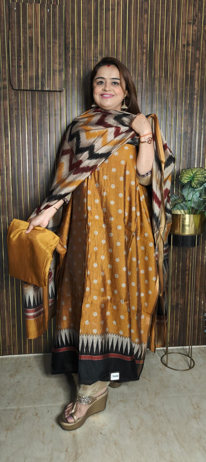 Polka & Zigzag Magic – Maheshwari Ikat Elegance 💖