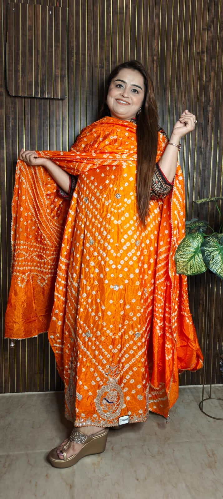 Bandhani Festive Royale – Gota Patti Glam ✨