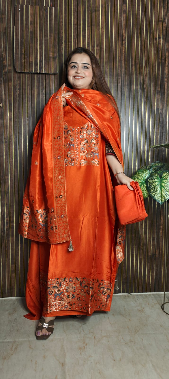 Orange Banarasi Royale – Festive Elegance in Every Look 🧡✨