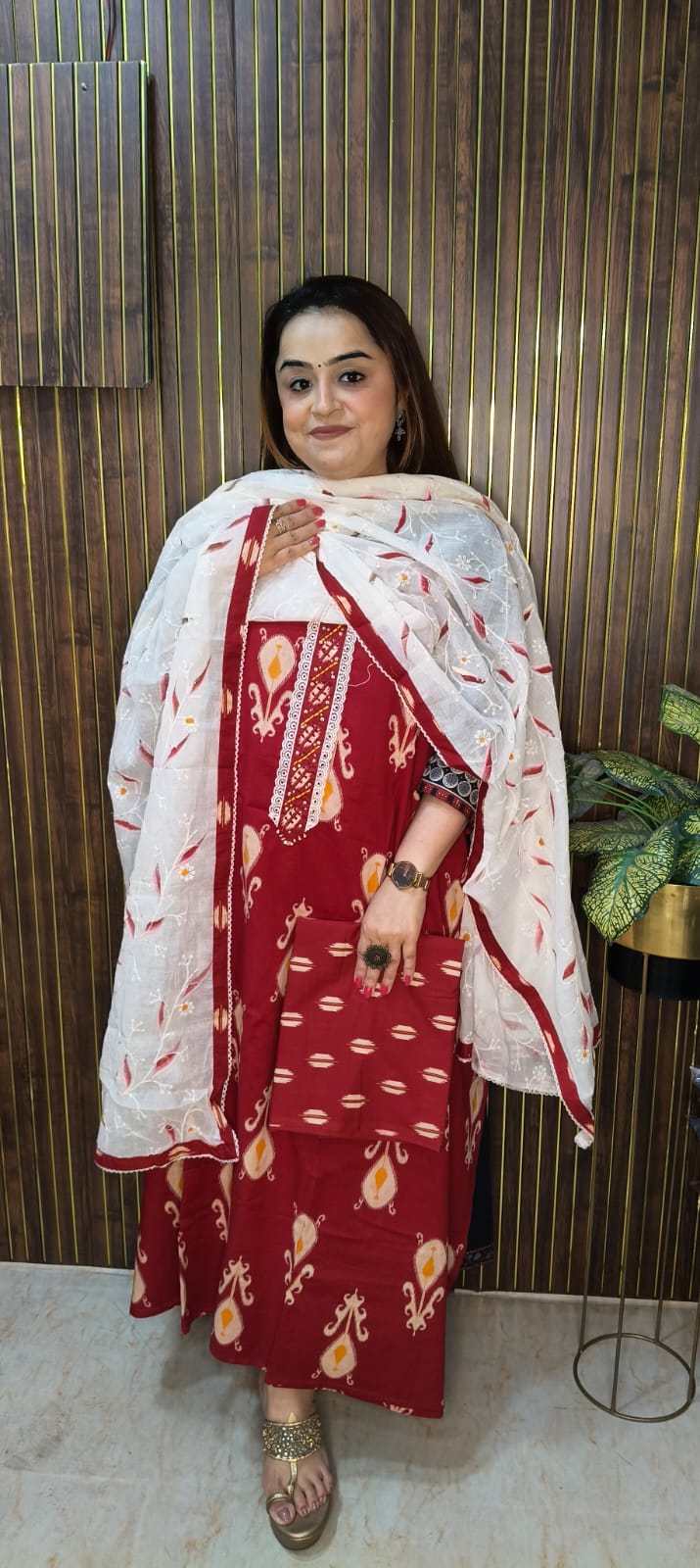 Vibrant Patola Vibes With a Soft Chikan Dupatta